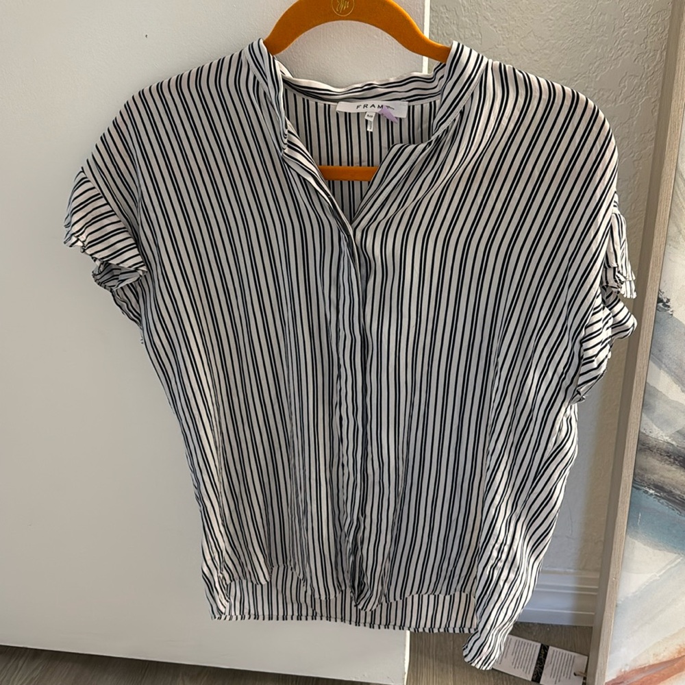 Frame Silk flounce striped short sleeve blouse